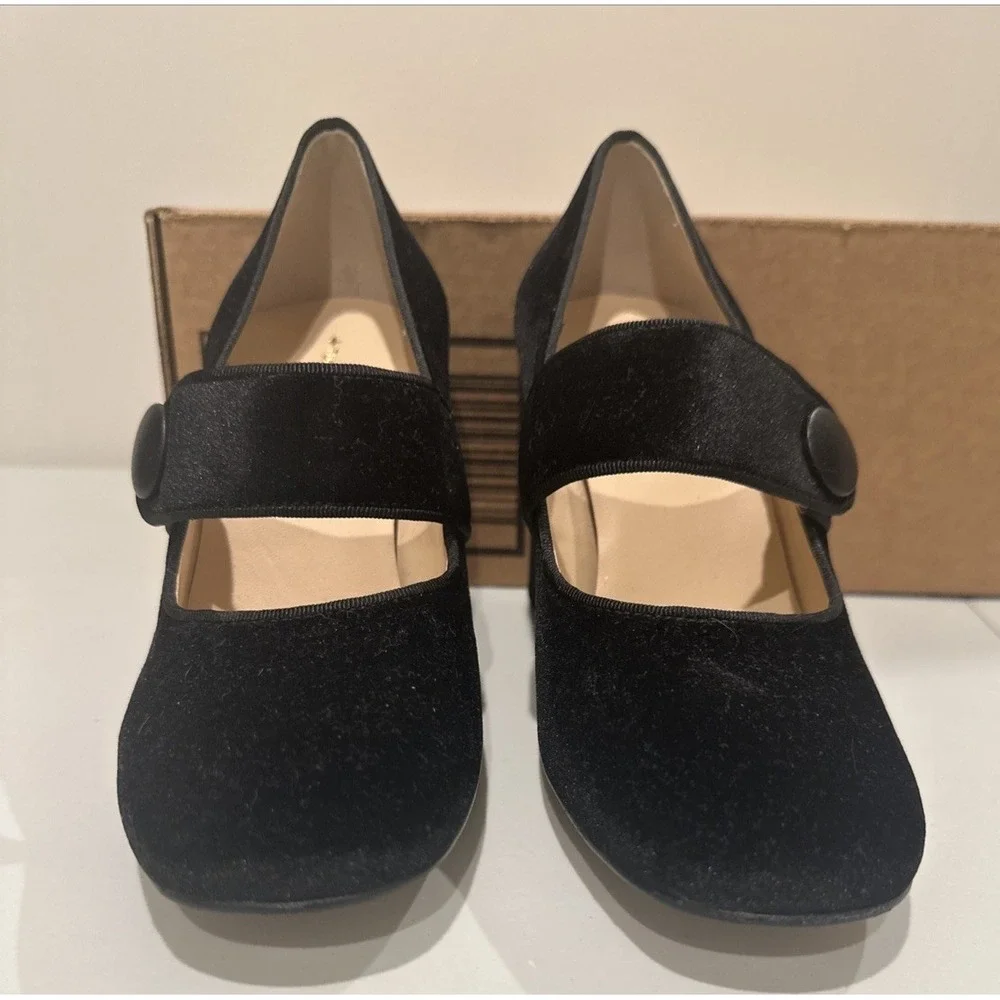 Tuckernuck Size 8 Ellie Block Chunky Mary Jane Heels Black Velvet